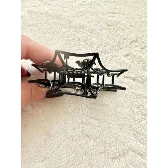Piper K black spiderweb metal hair club with gunmetal spiders with rhinestones - Picture 3 of 6